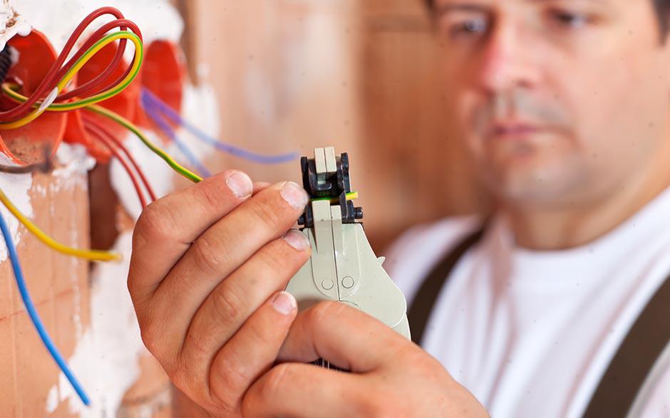 recherche travail électricien bâtiment Les Mureaux